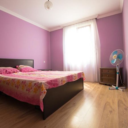 Angisa Apartment Batoumi Extérieur photo