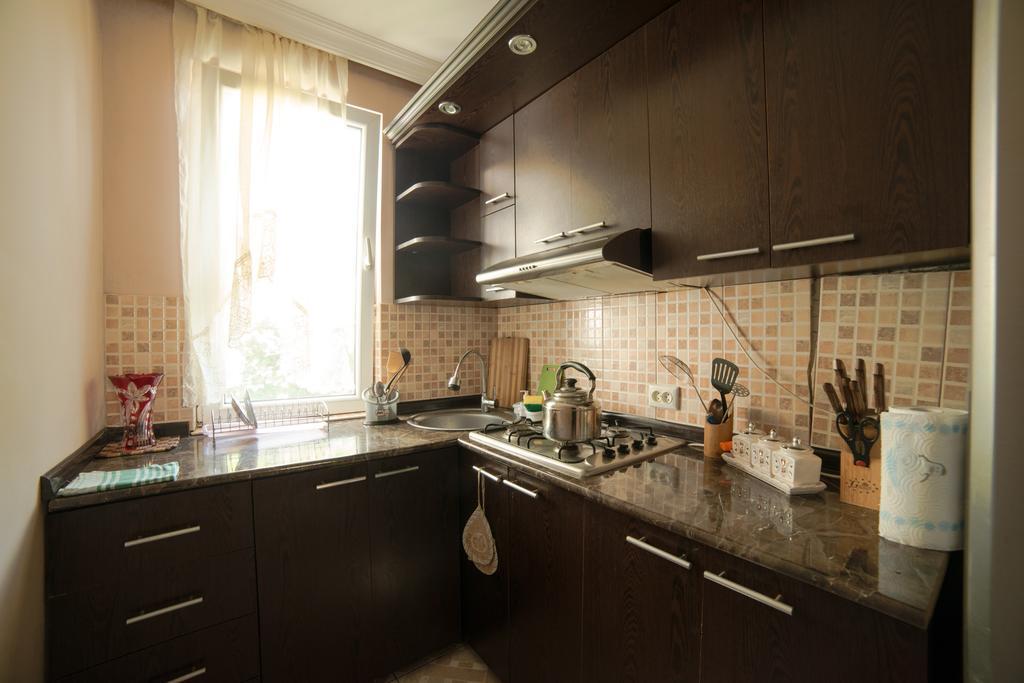 Angisa Apartment Batoumi Extérieur photo